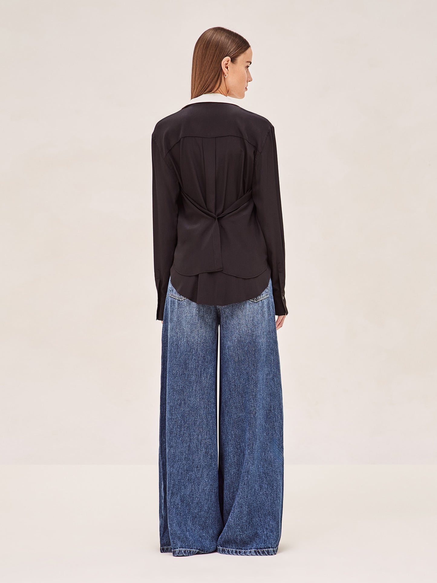 Reign Top
