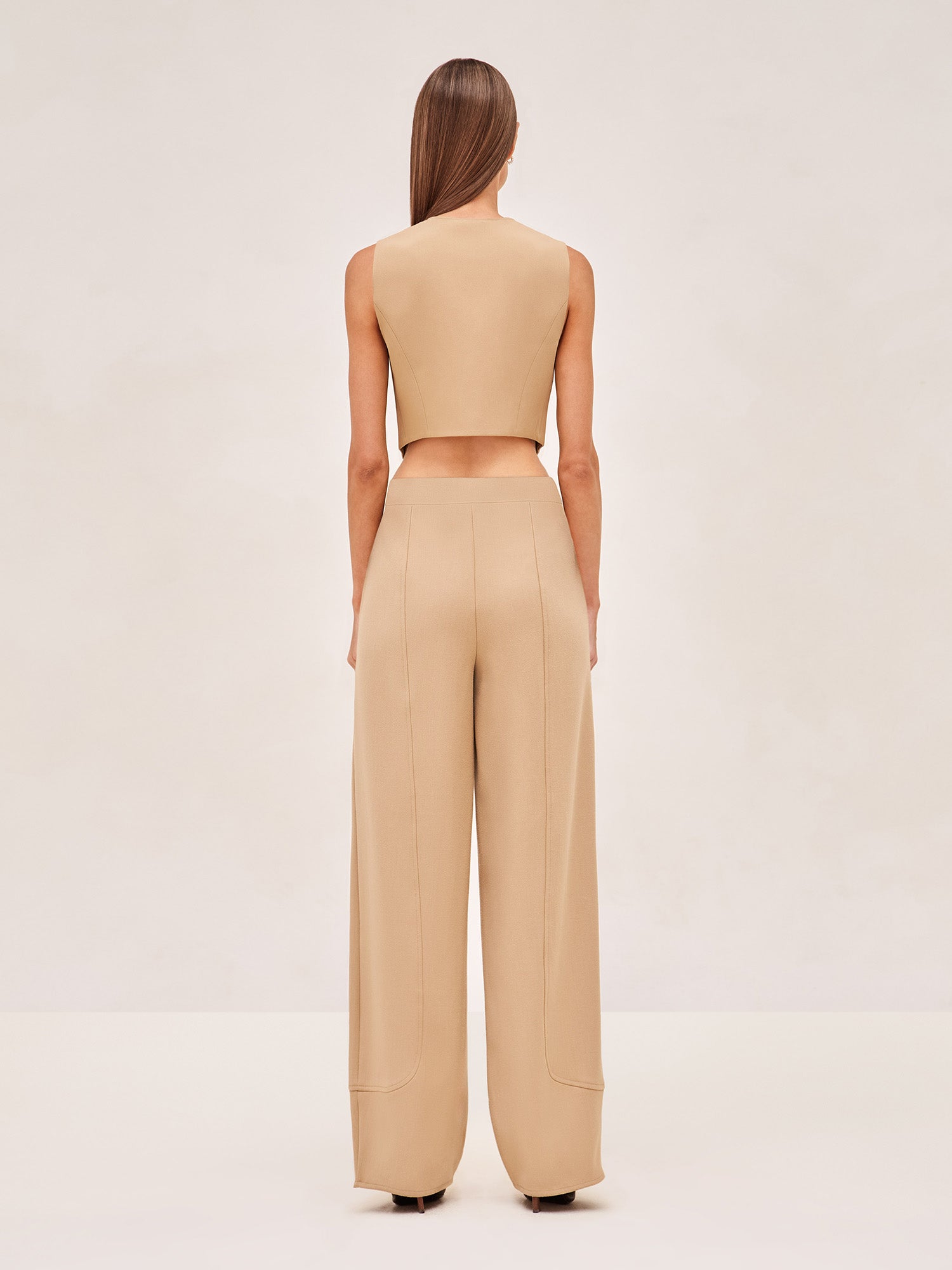 ALEXIS Grett cropped vest in camel