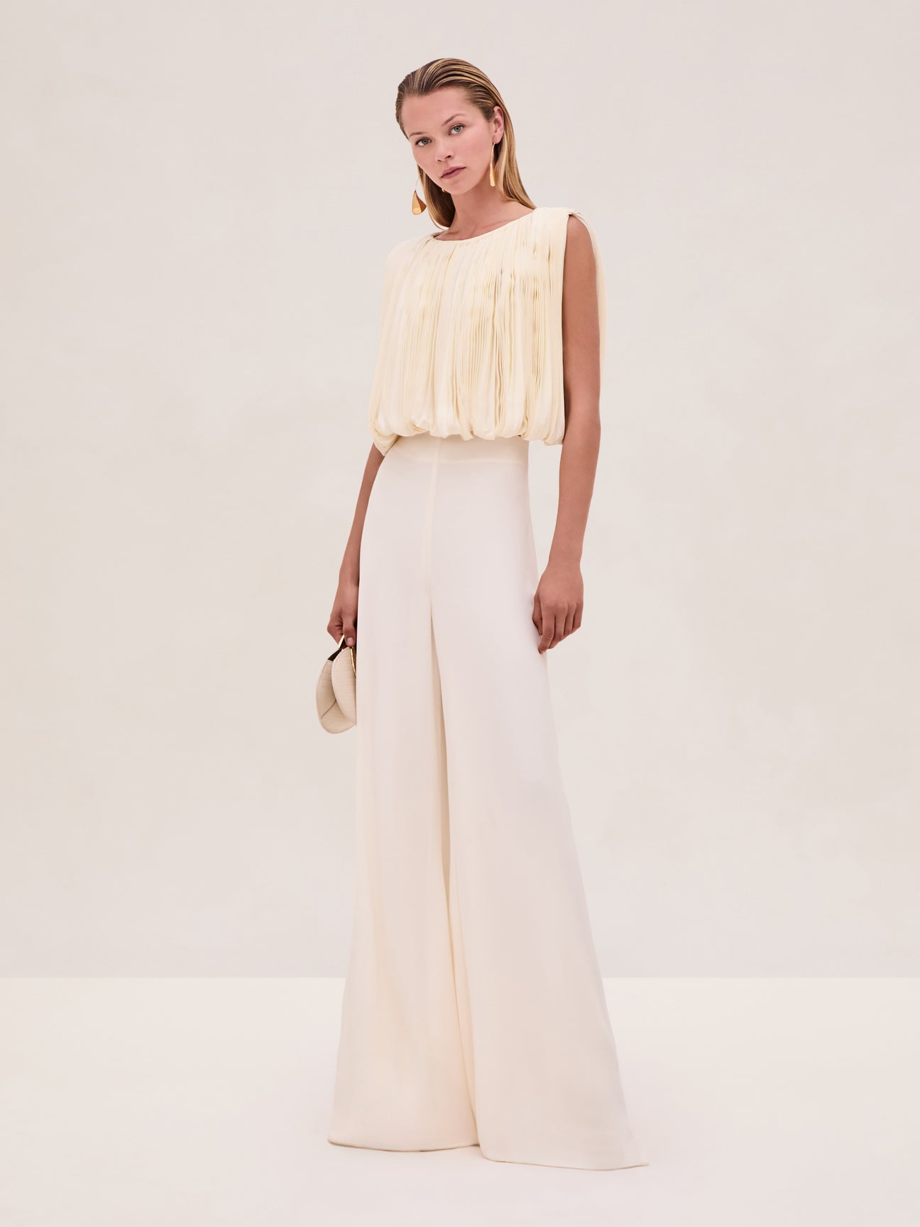 Alexis Verio Pant in Ivory