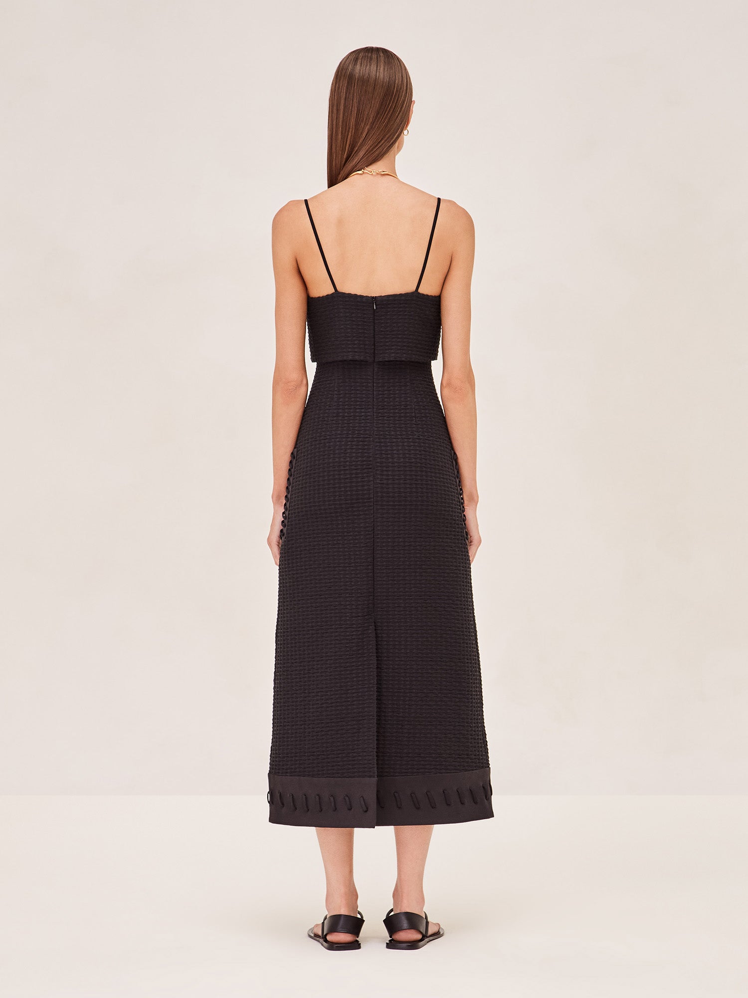 ALEXIS Noval Midi dress in black